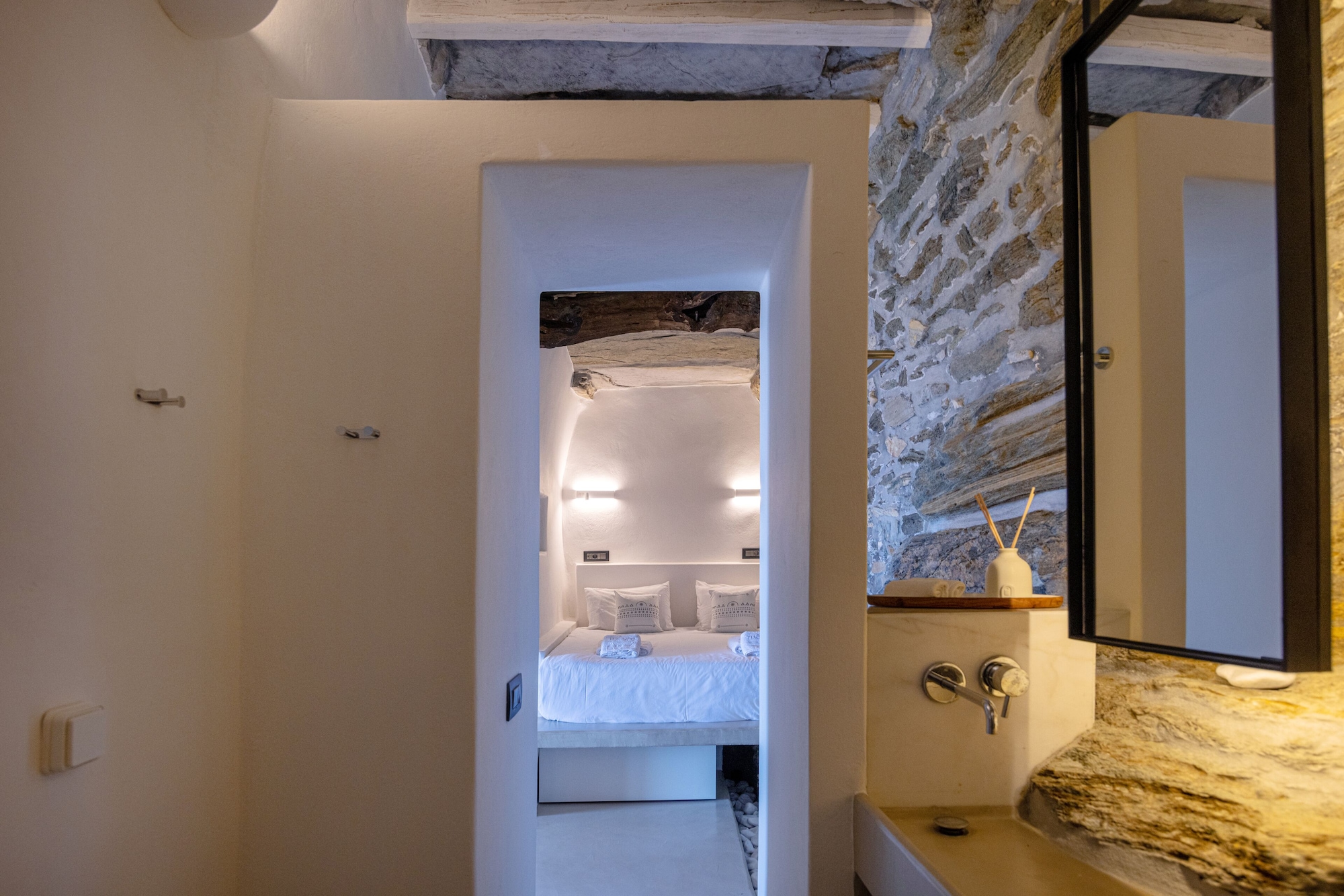DELUXE, SUITE, SEA VIEW