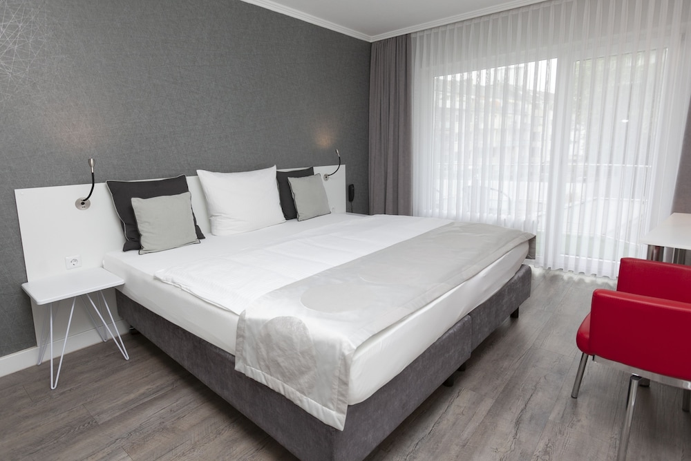 Hotel Prinz Anton 8/40