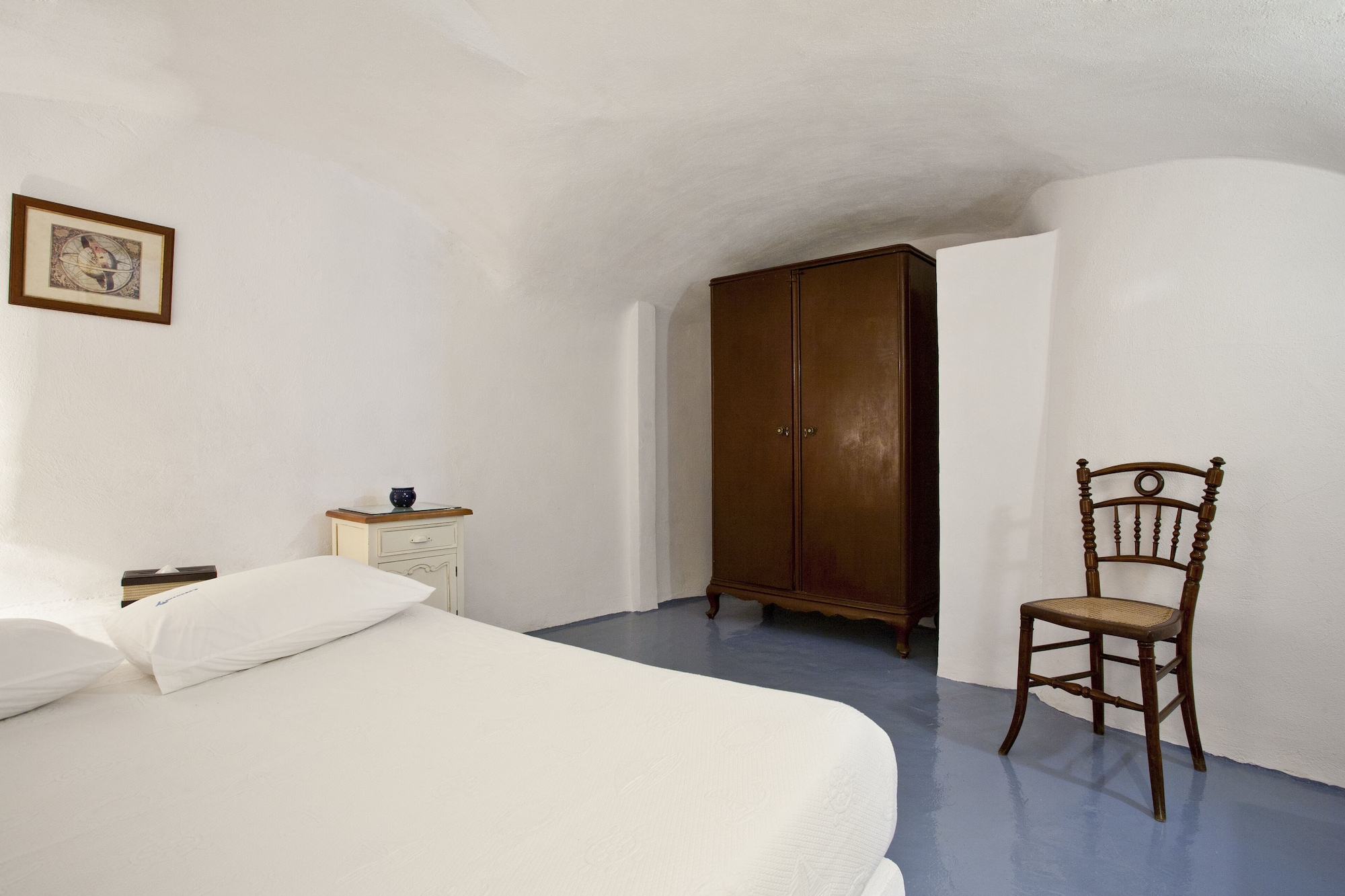 Cave, Superior, Suite, Queen Bed, Caldera View, Sofa, Hot Tub