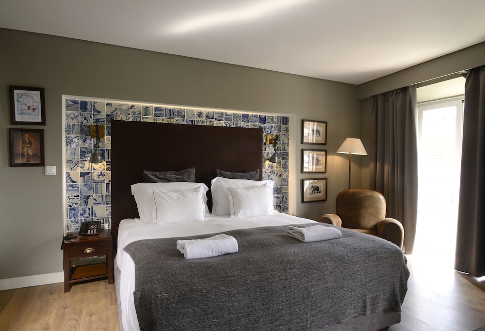 Dalma Old Town Suites 10/72