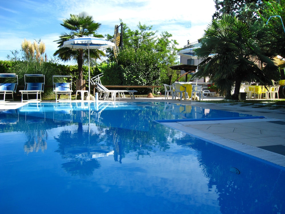 Albergo Boomerang 36/40