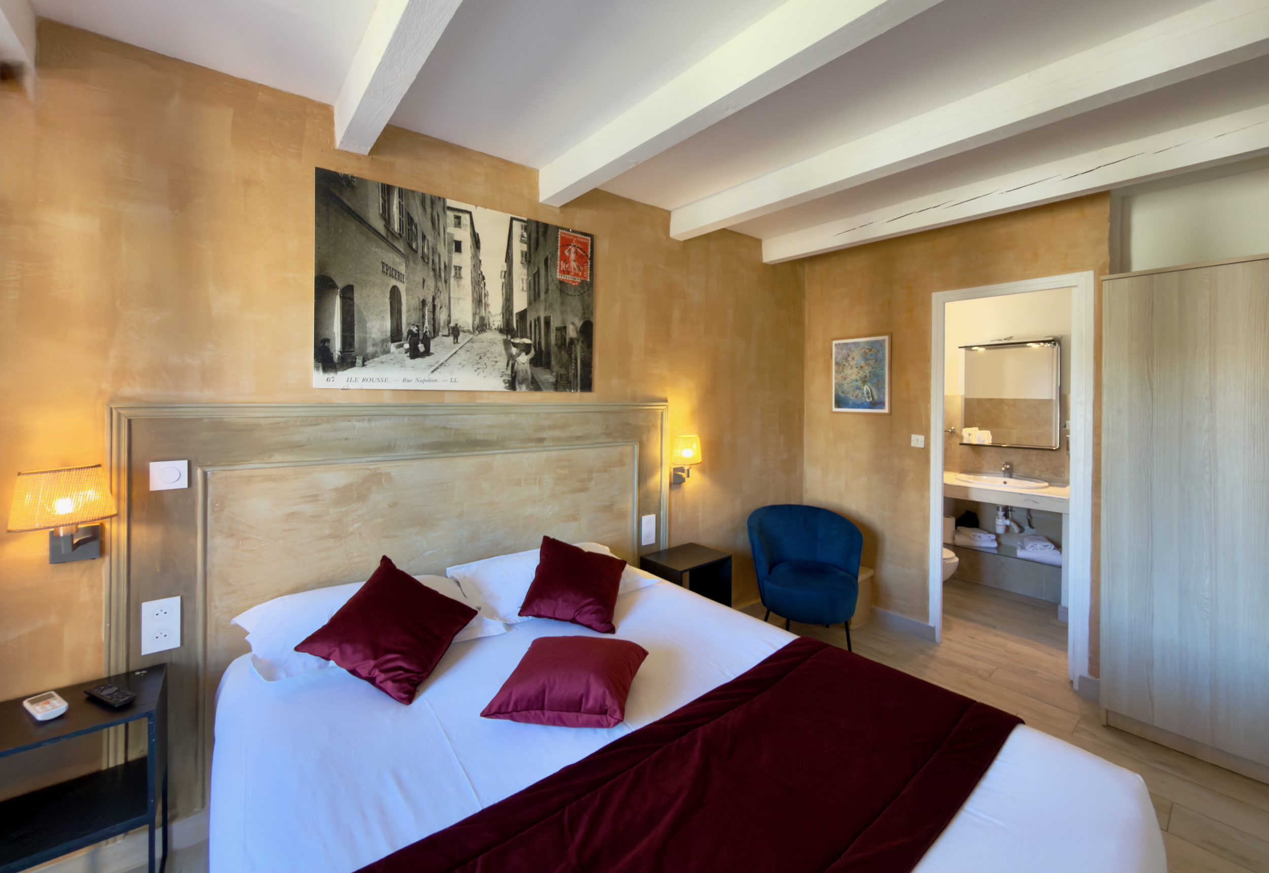 COMFORT, ECONOMY, DOUBLE BED