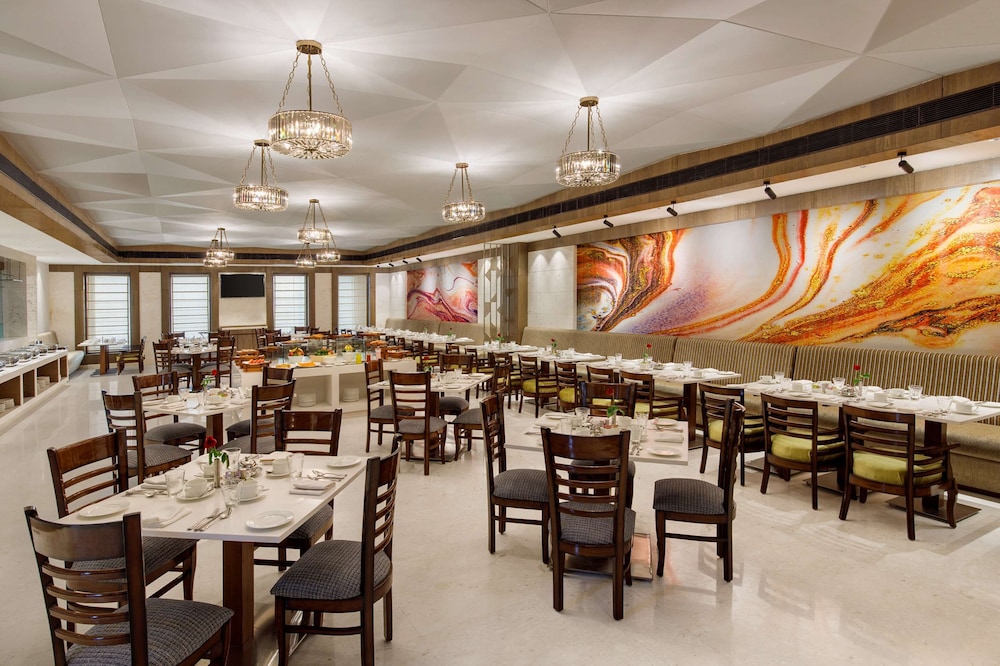 Viraj Sarovar Portico Jammu 38/48