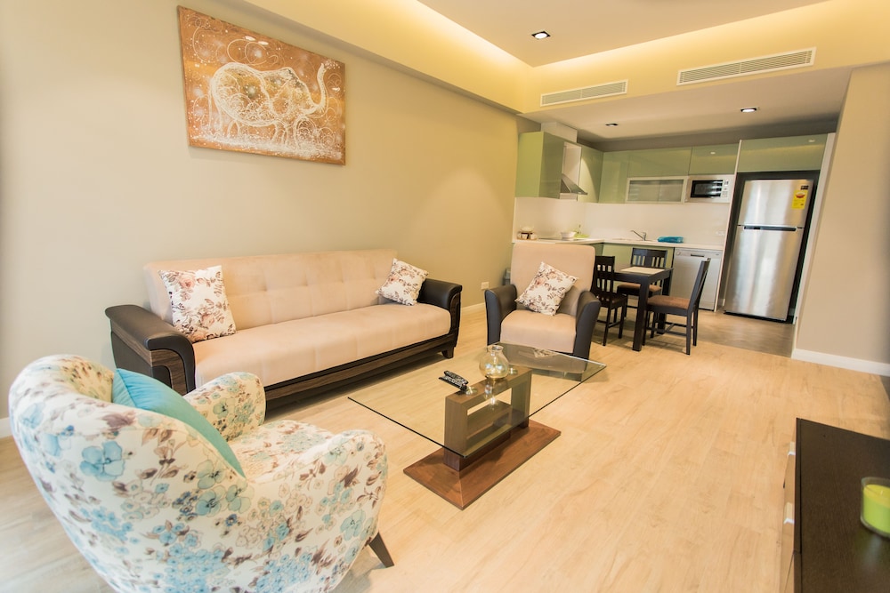 Accra Luxury Apartments Cantonments (Ex A-Lux Apartments) 55/80