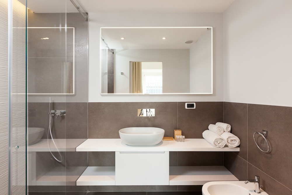 Easyhomes Duomo Suites and Apartments 33/38