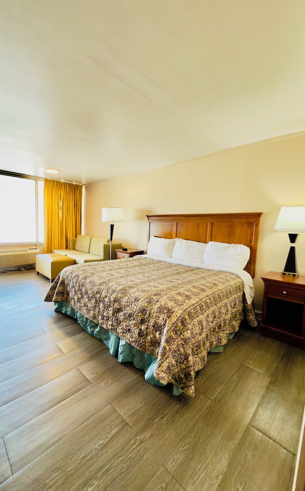 Motel 6 Williamston, NC - Highway 17 26/61