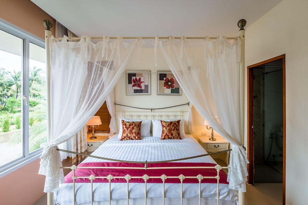 Fisherman Way Beach Resort 24/74