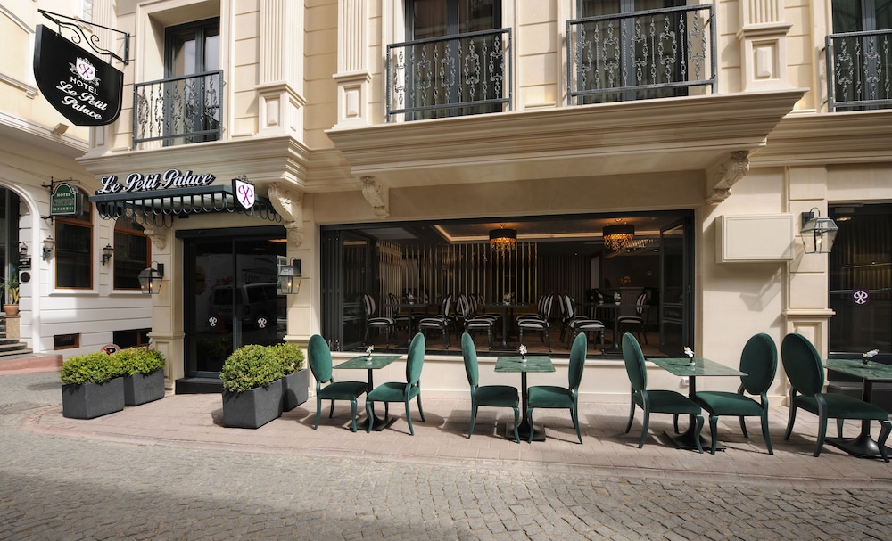 Le Petit Palace Hotel 43/50