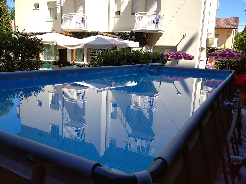 Hotel Turquoise 11/20