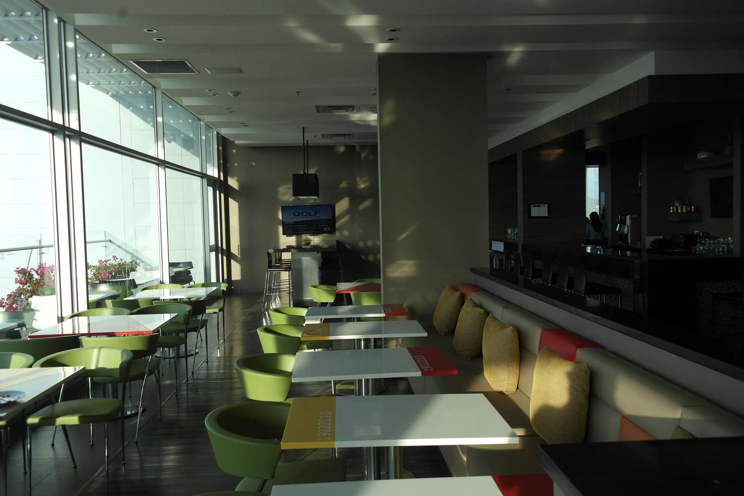 restaurant cafeteria