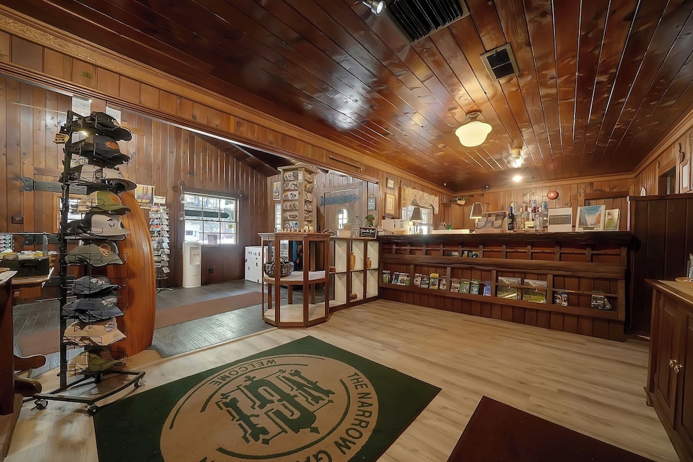 Narrow Gauge Inn 12/70