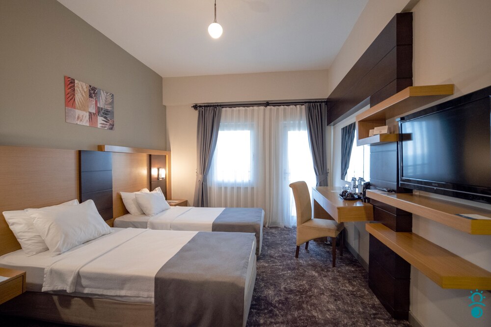 Koru Hotel 9/21