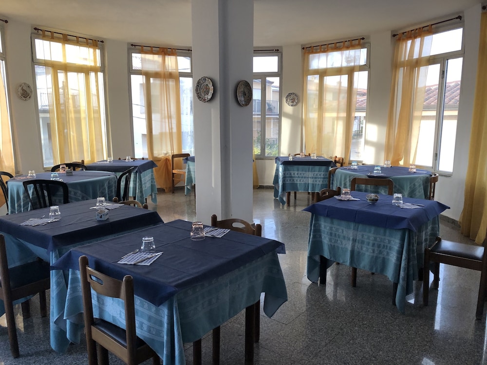 Hotel L'ancora 30/50