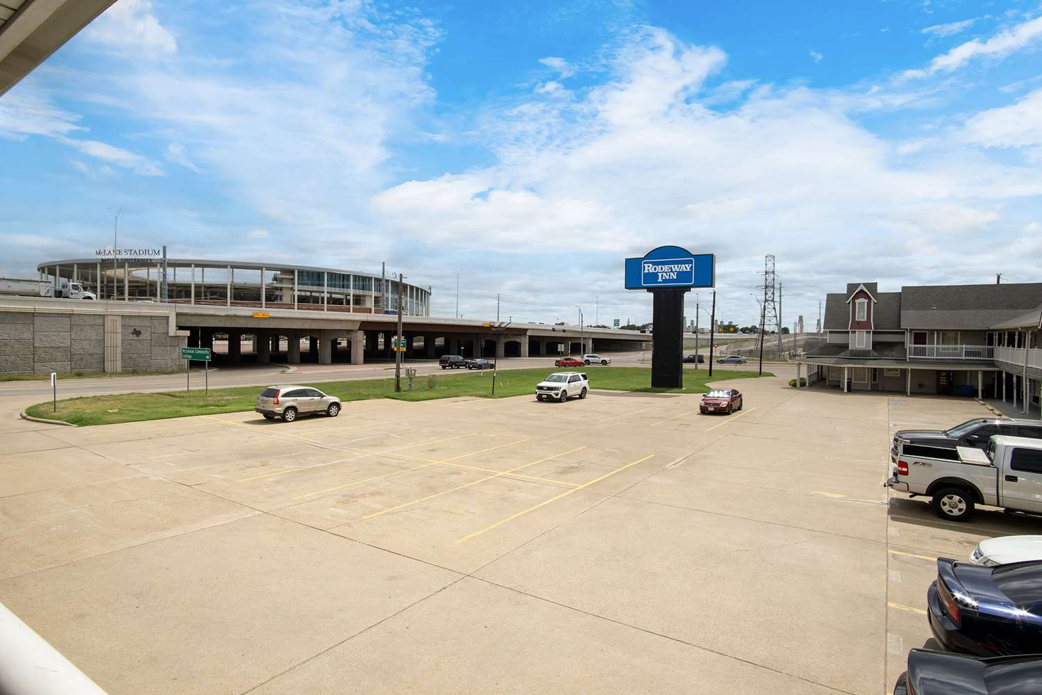 Rodeway Inn Waco Downtown near University TX 17/22