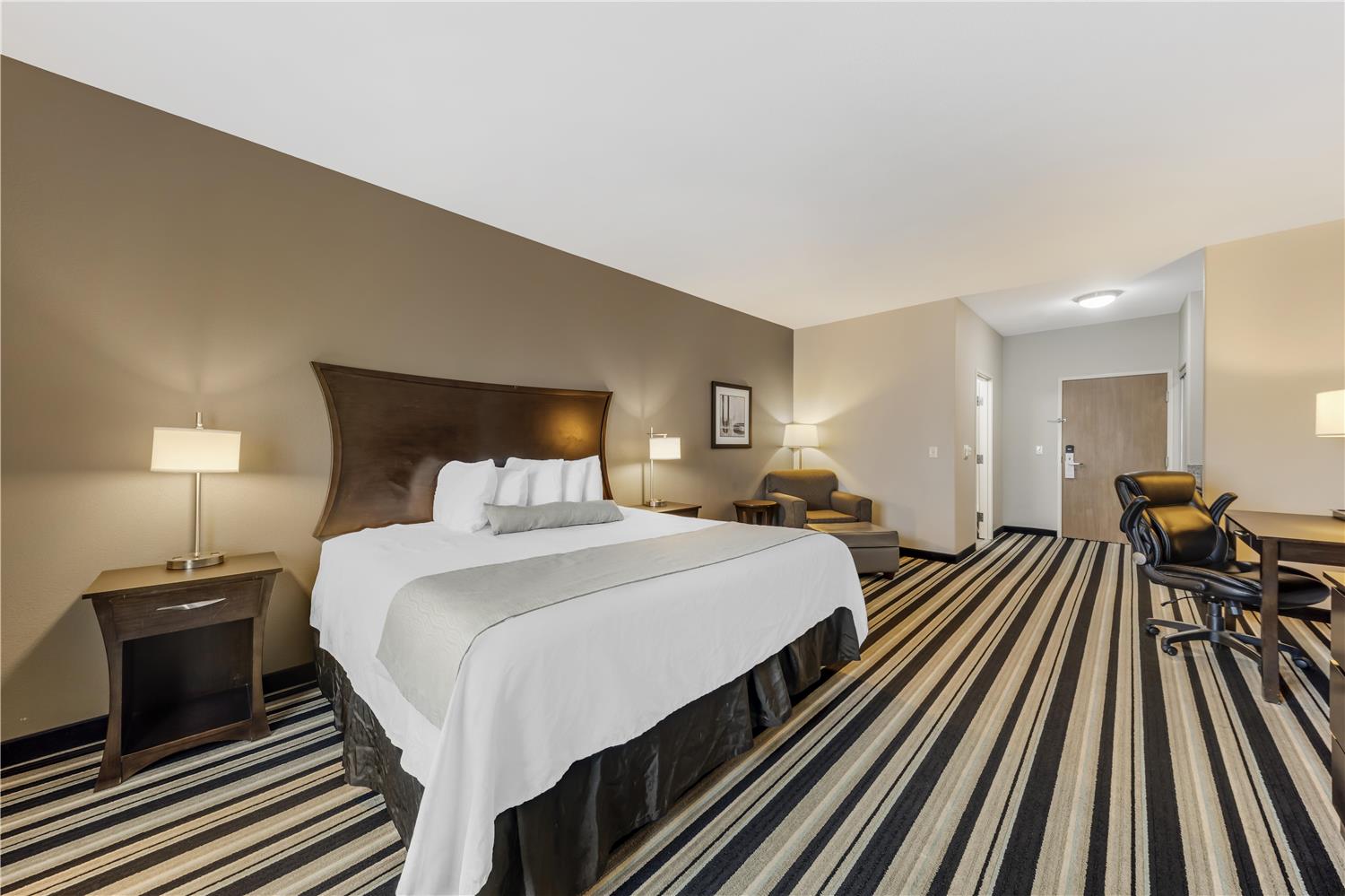 Best Western Plus Sand Bass Inn & Suites 29/52
