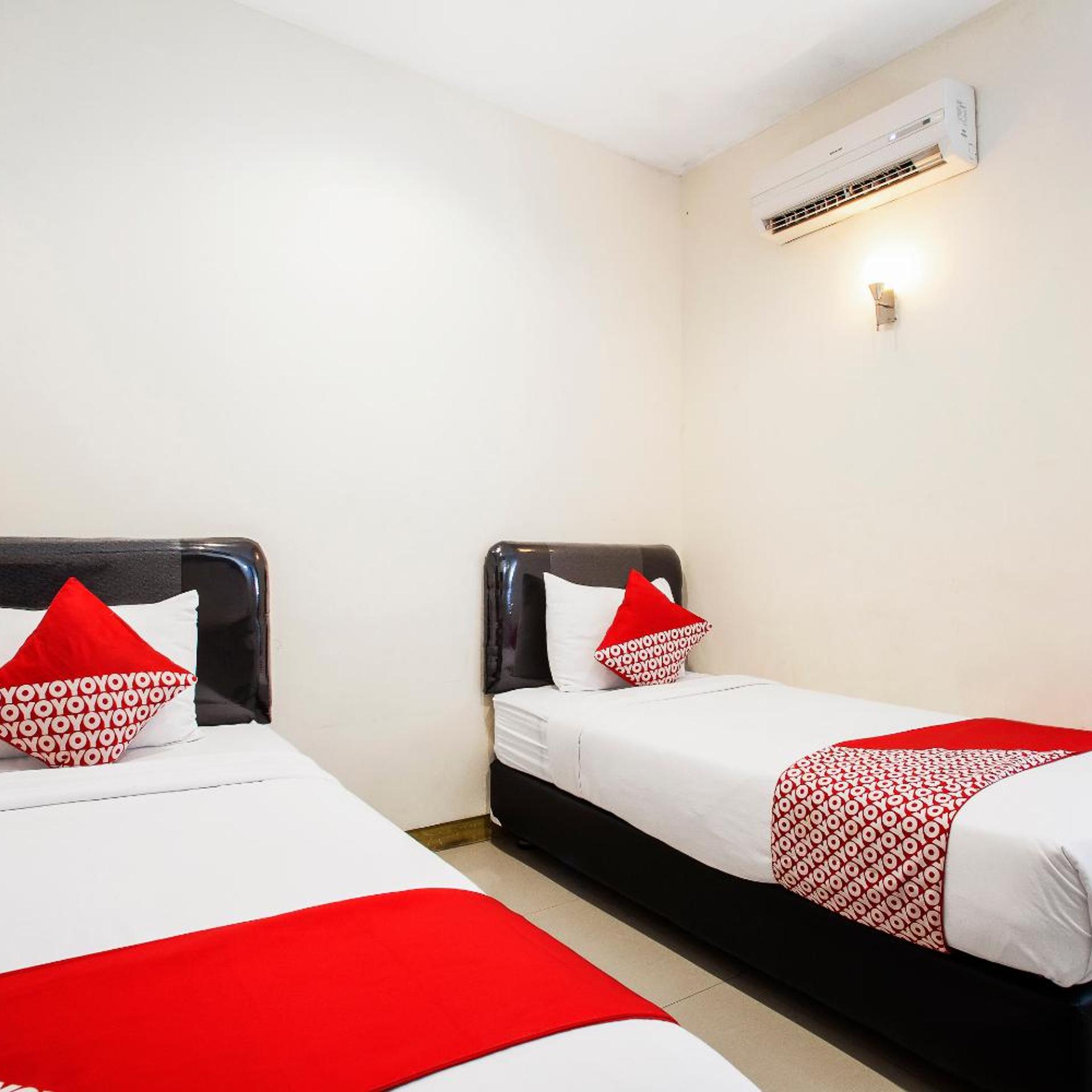 Hotel O Genteng Near Genteng Market Formerly Uno Hotel 21/43