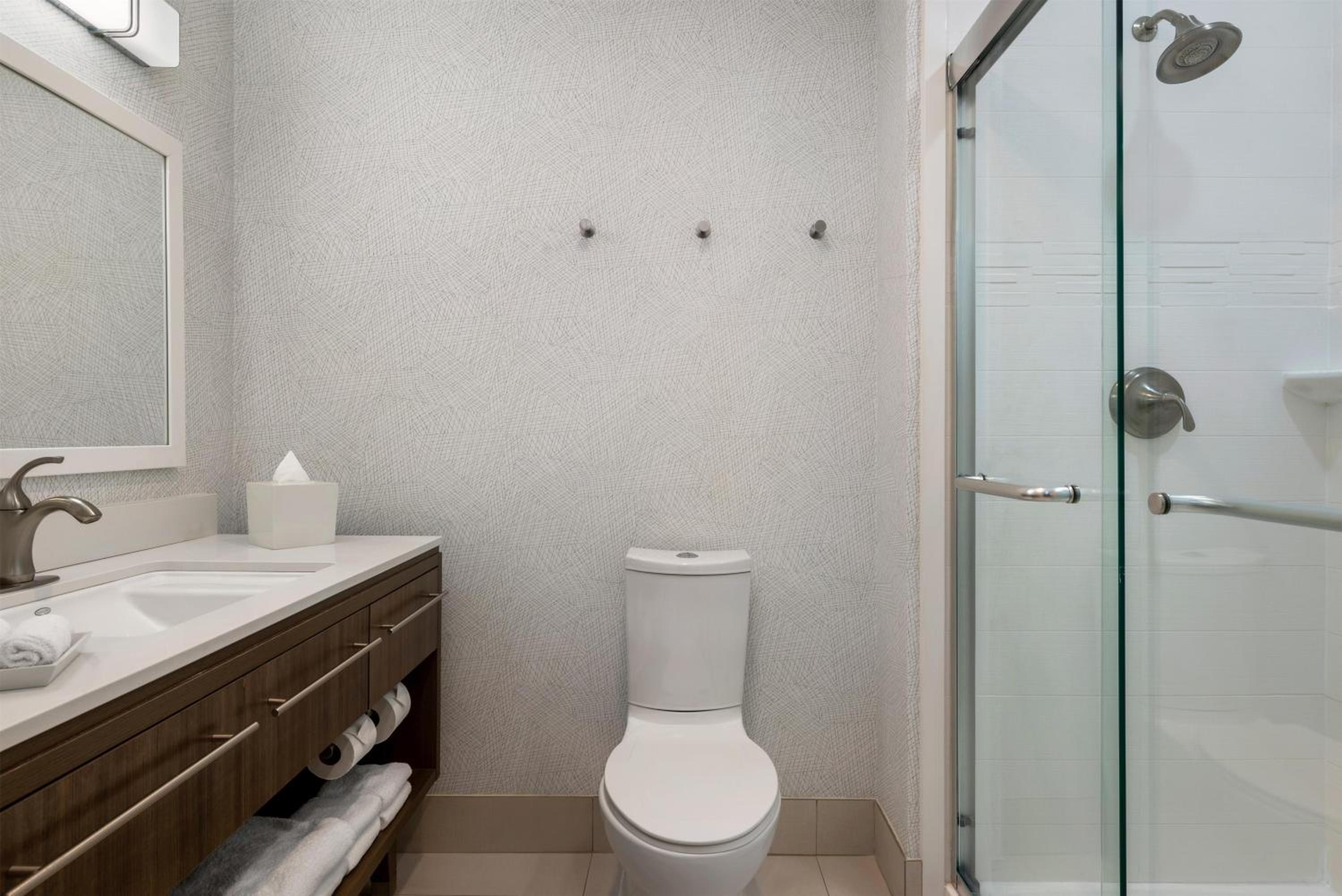 جناح بسرير كينج بغرفة نوم واحدة مع أريكة، Home2 Suites By Hilton Florence Cincinnati Airport South 5/7