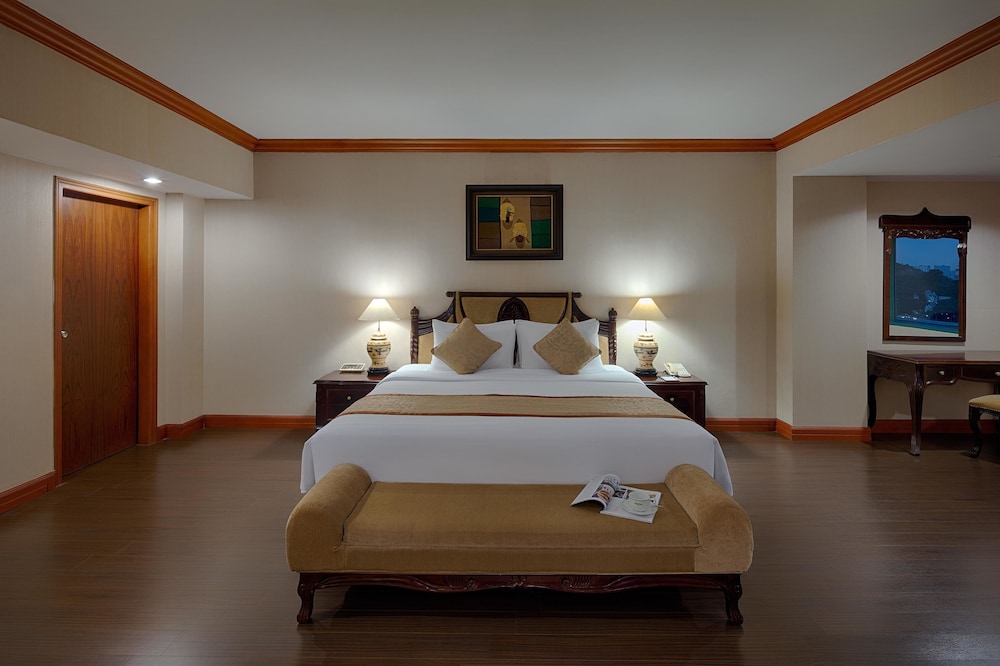 Halong Plaza Hotel 17/50