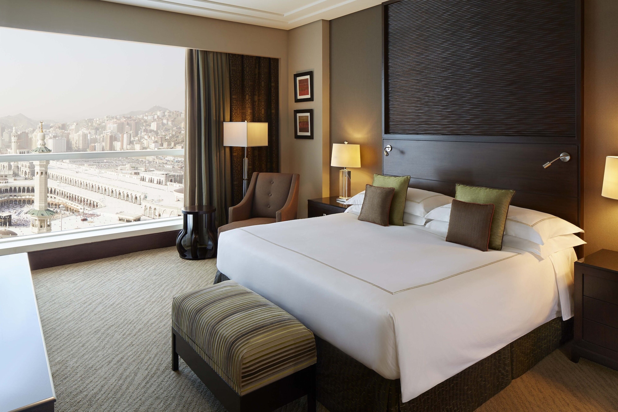 KAABA, JUNIOR SUITE, KING BED