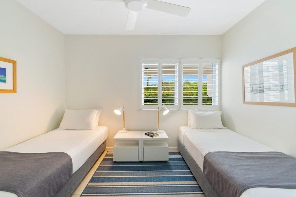 La Mer Apartments 9/50