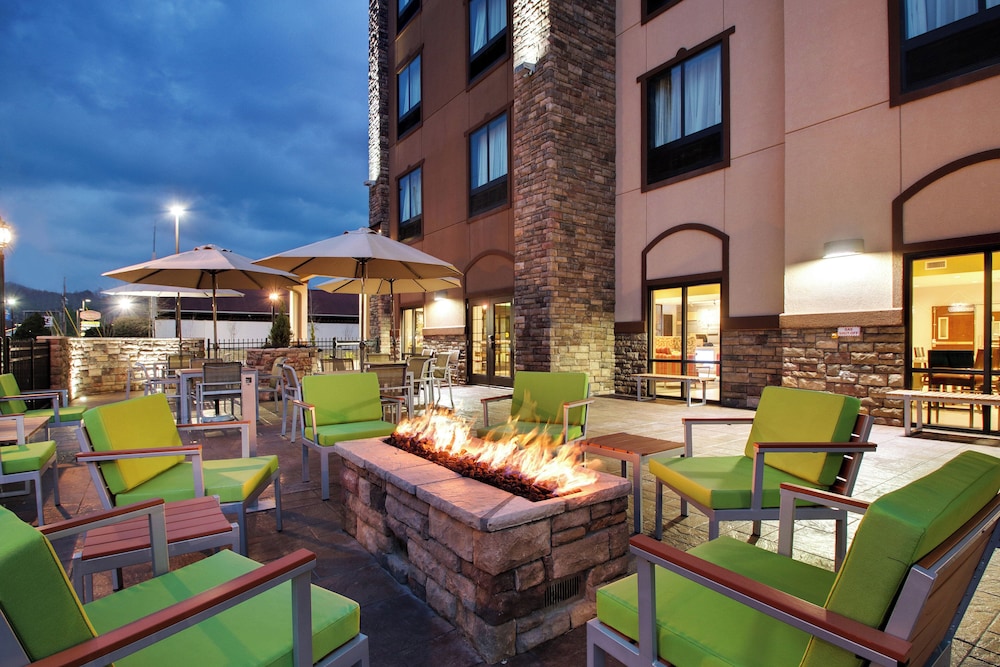 Holiday Inn Express Helen 31/34