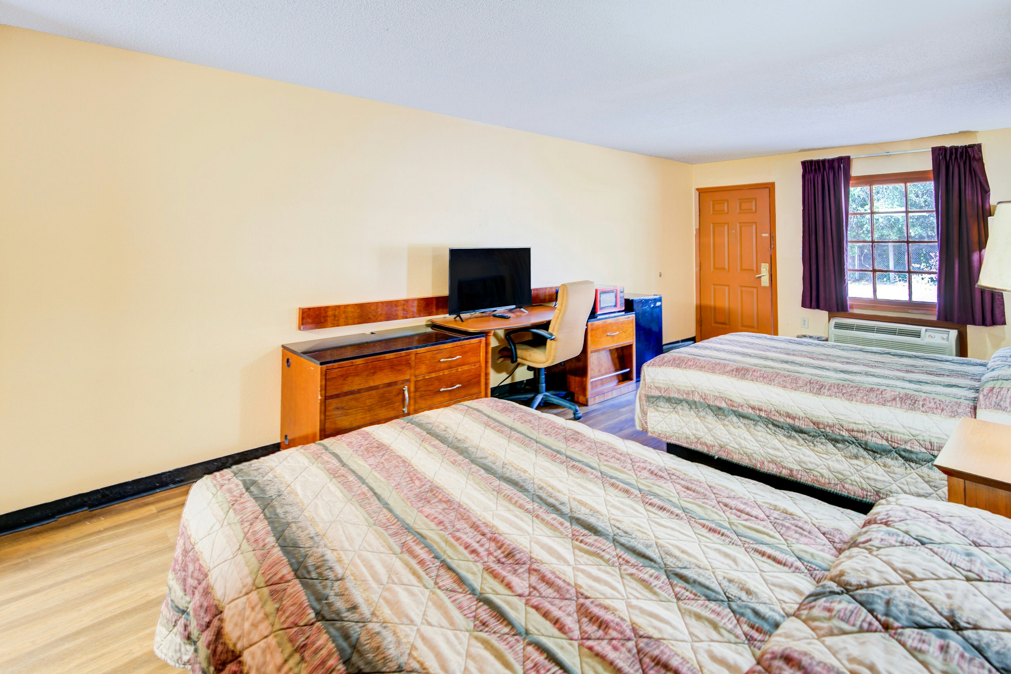 Hotel O Deluxe Inn Kingstree SC HWY 52 16/29