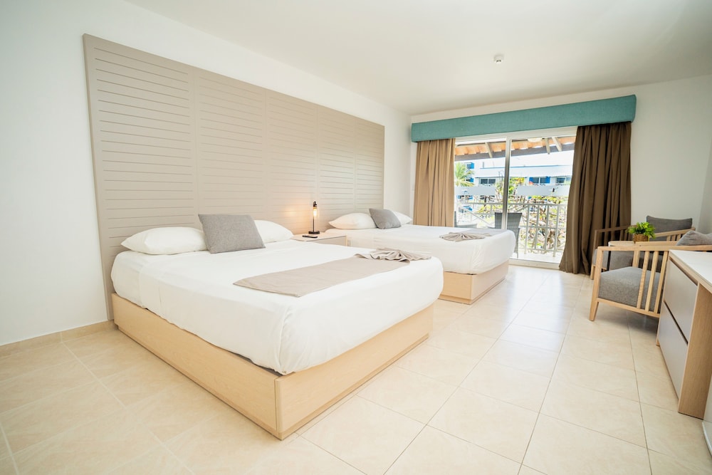 Playa Blanca Beach Resort - All Inclusive 18/61