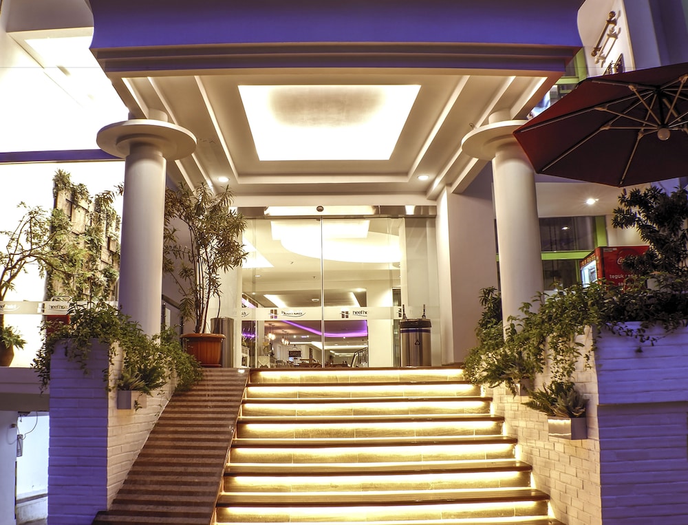 Heef Hotel Pasar Baru Powered by Archipelago 9/63