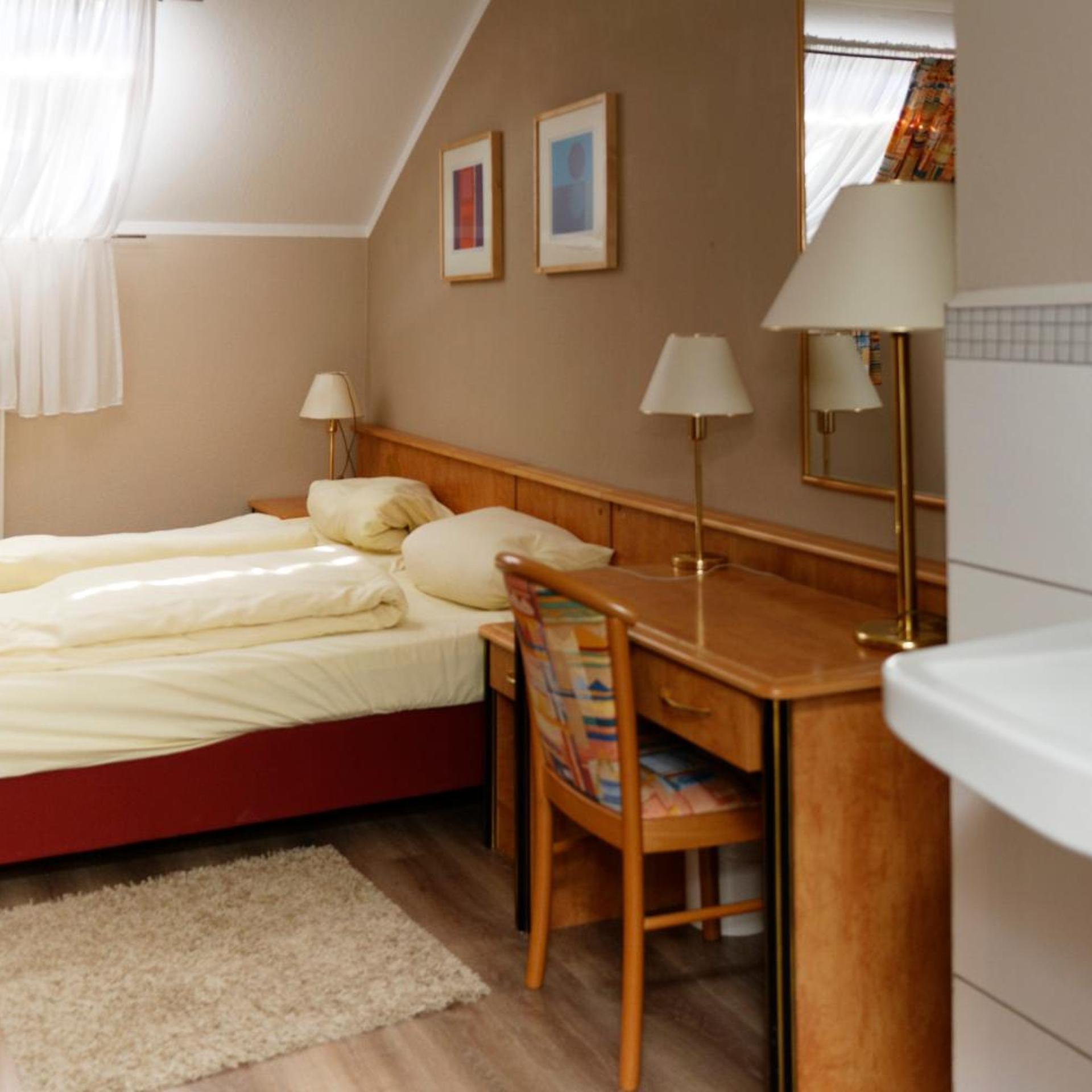 Budget, Double Bed