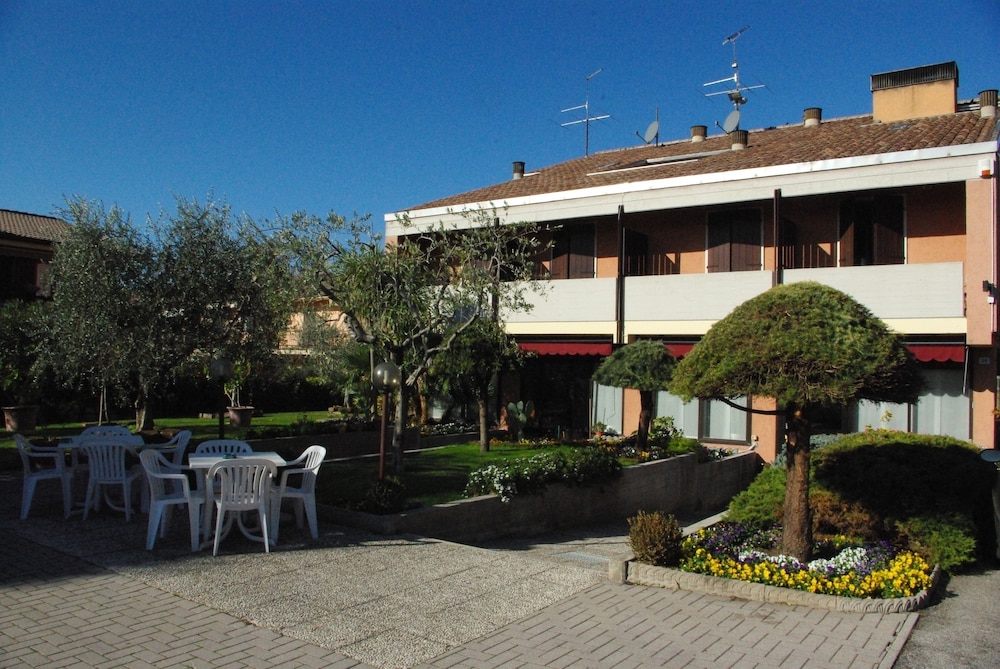 Hotel Andreis 1/43