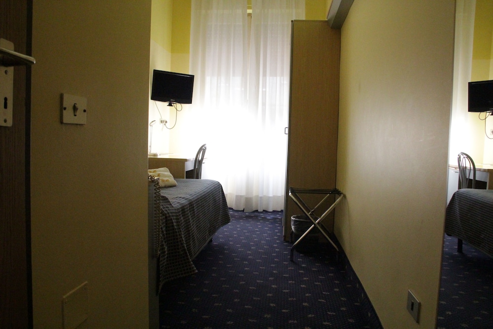 Hotel Lugano 23/28