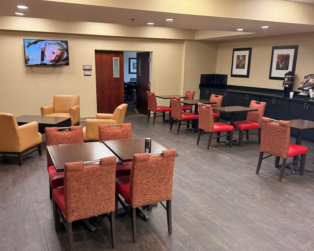 Studio 6 Extended Stay Findlay Tiffin Avenue OH 35/50