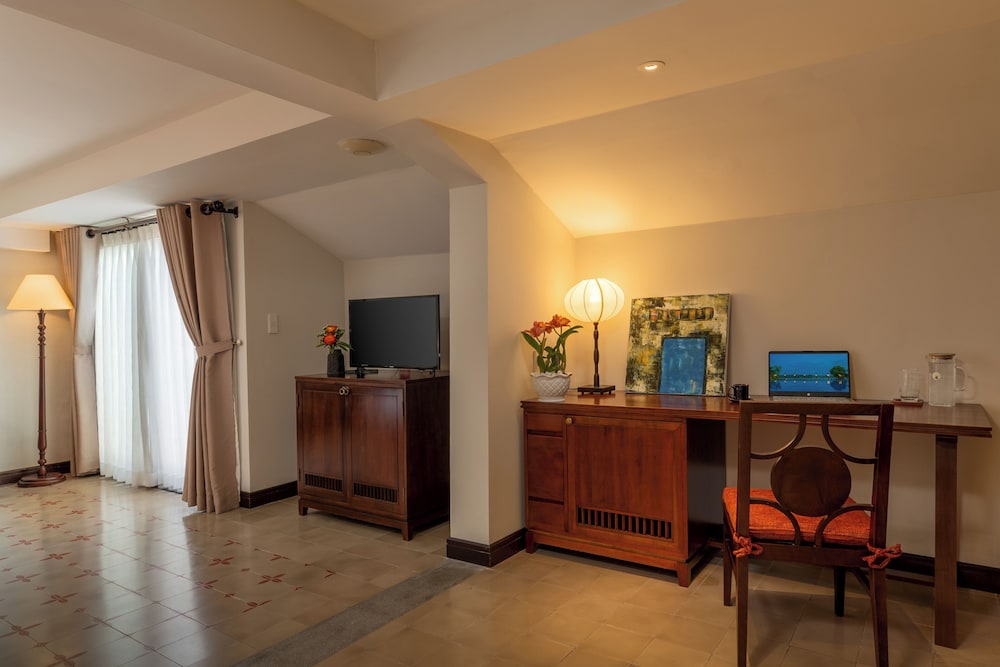 RiverTown Hoi An Resort & Spa 11/65