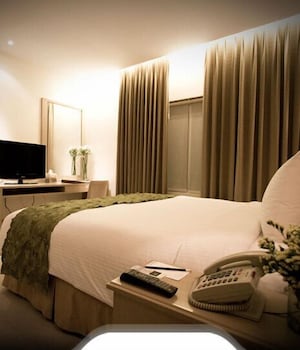 Hotel St. Ellis 19/64