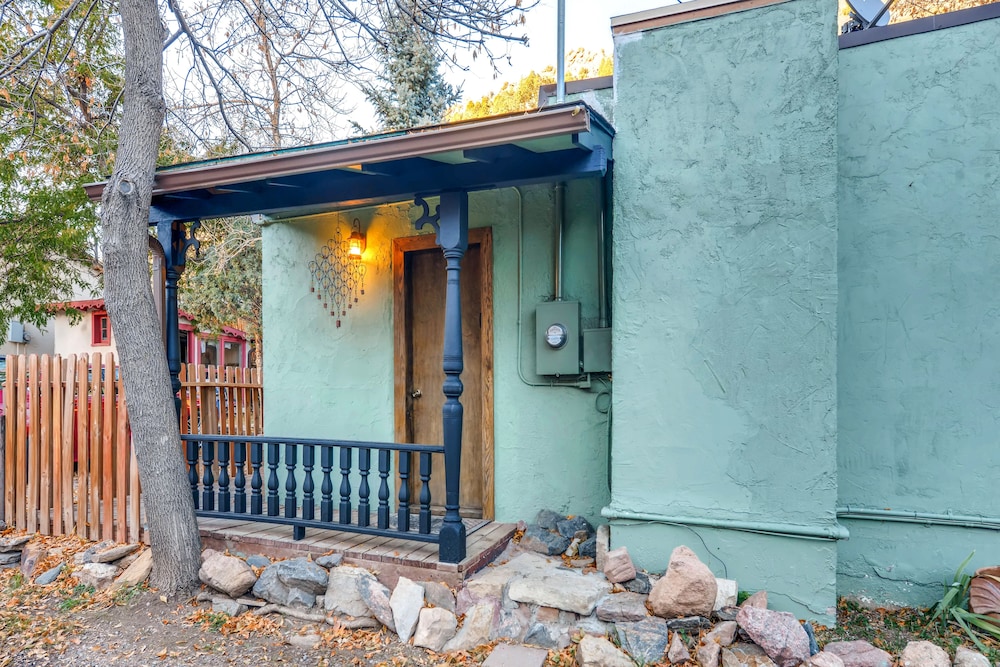 Cliff House Lodge Bed and Breakfast 5/72