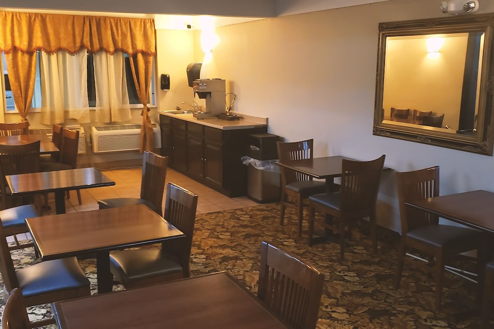 Budget Host Inn 50/60