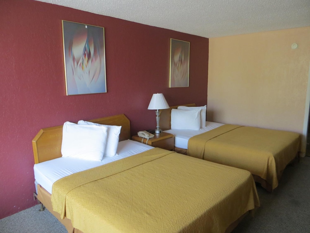 Americourt Extended Stays 17/38
