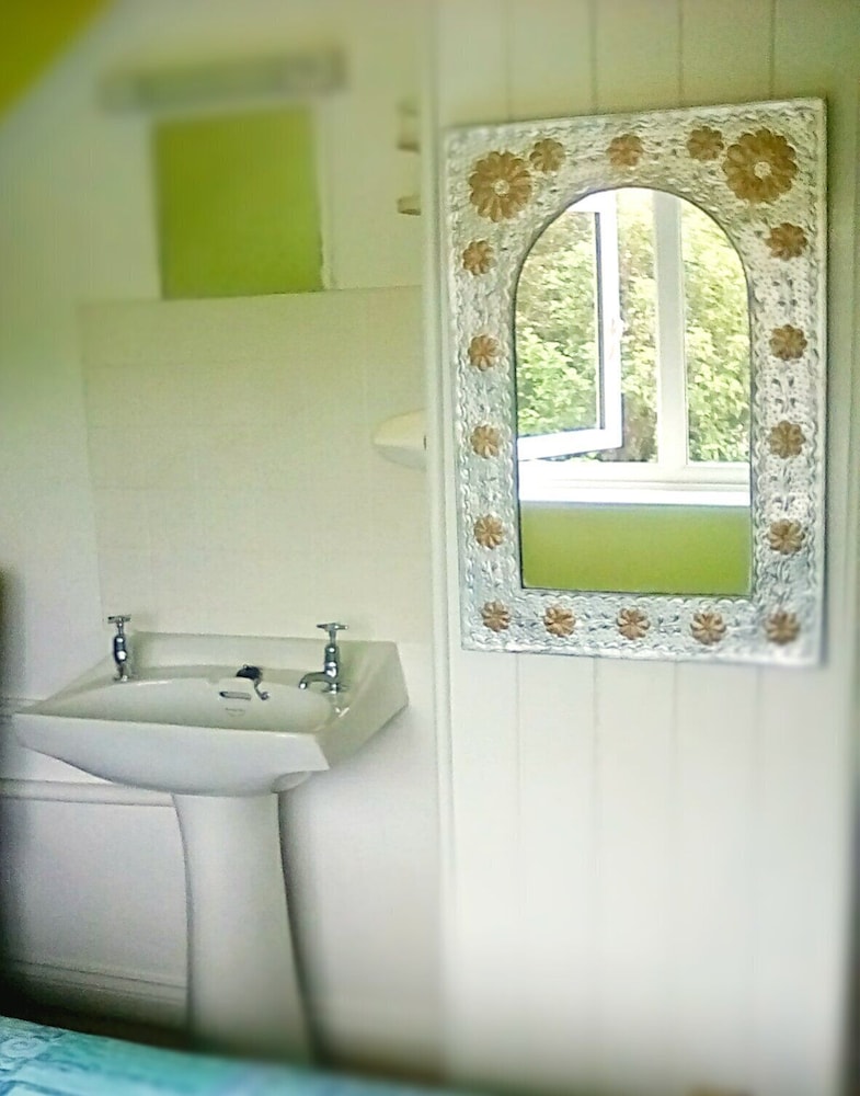 Gallen-Treath Guest House 49/49