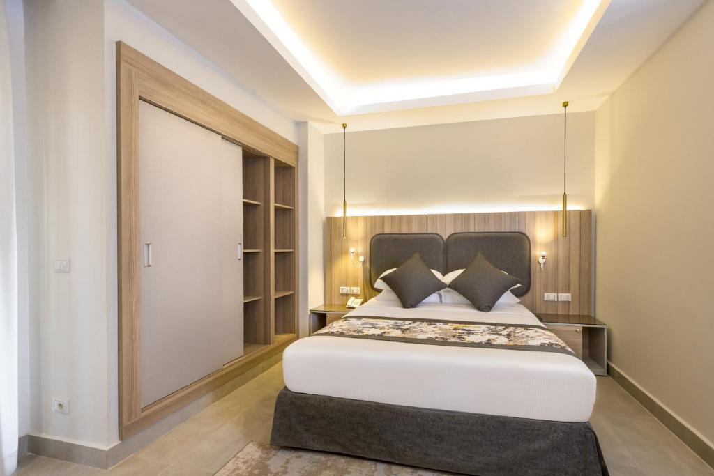 Premium Room