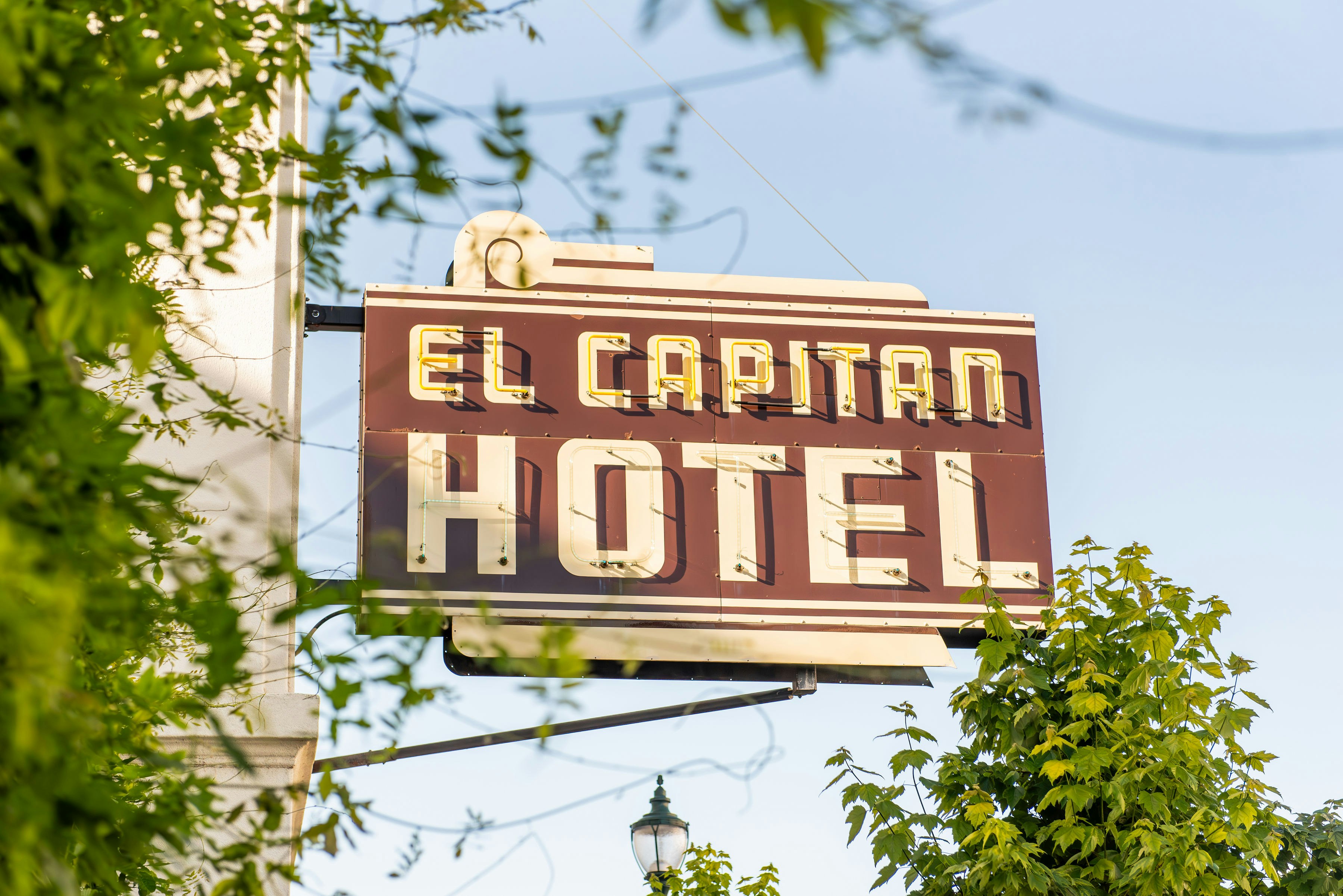 El Capitan Hotel 1/50