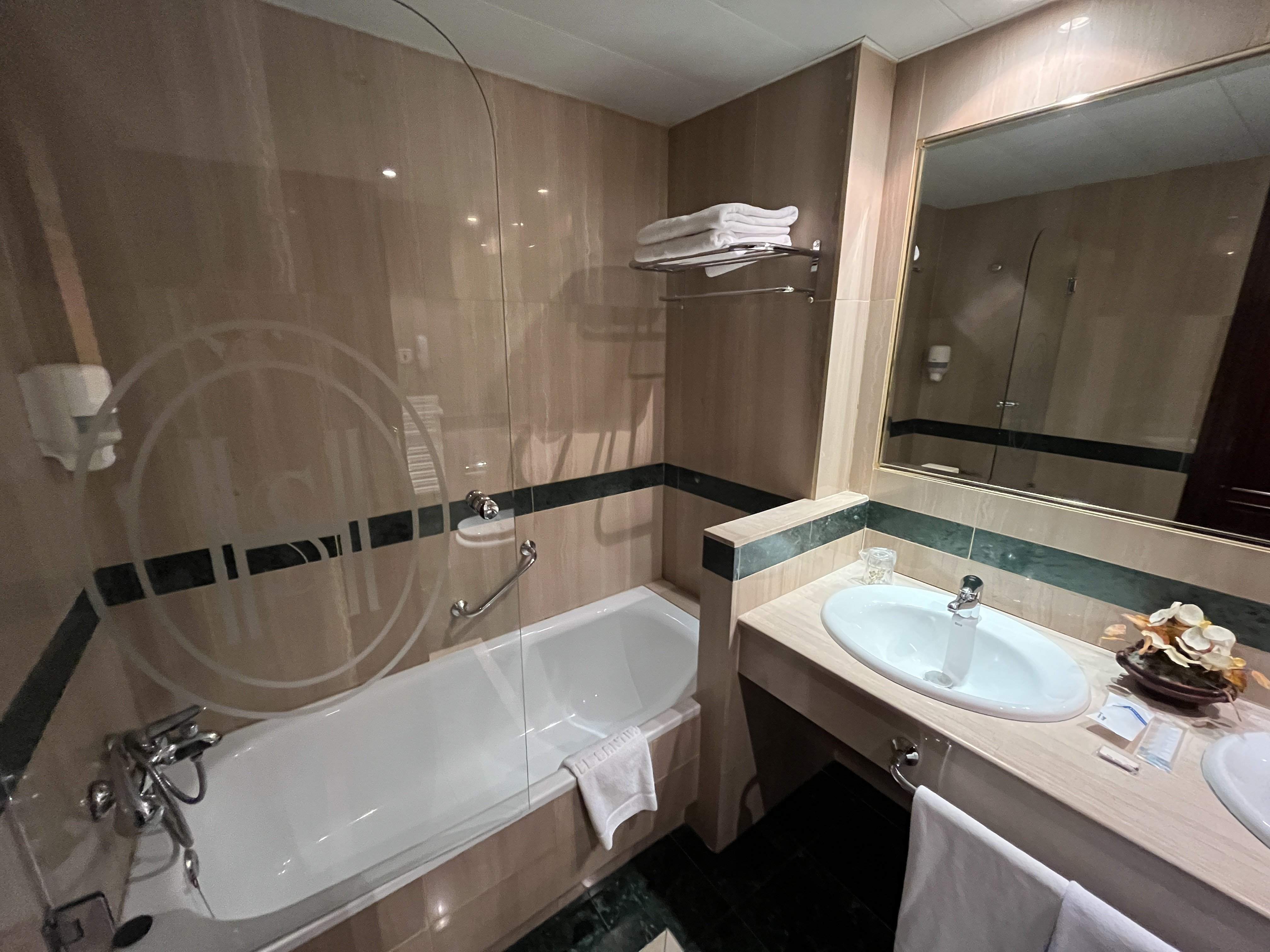 Hotel Sercotel Santiago 35/36