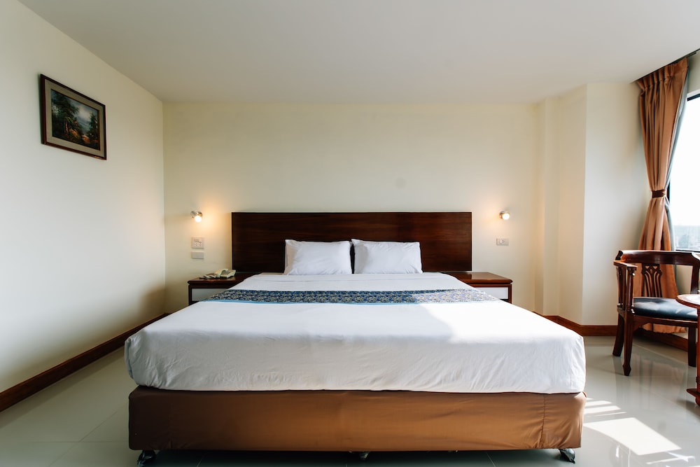 Sinkiat Thani Hotel 10/44