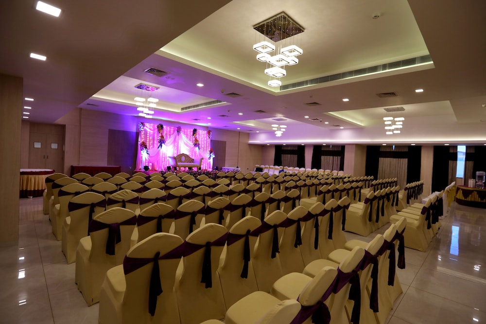 Nk Grand Park Hotel 47/60