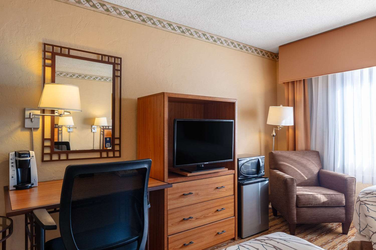 Travelodge By Wyndham Seattle By The Space Needle 17/27