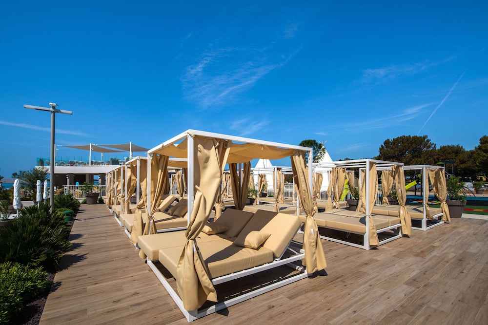 Arena Kazela Apartments 33/78