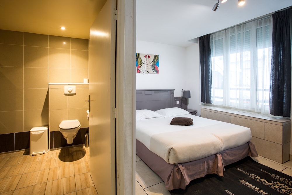 HOTEL DE L EUROPE 25/44