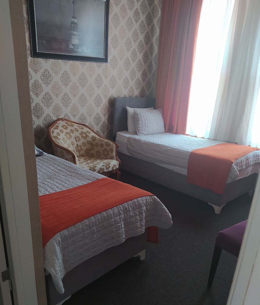 LE SAFRAN SUITE 15/50