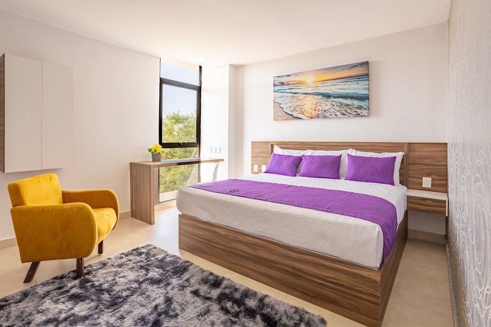 Superior, Studio, Suite, King Bed