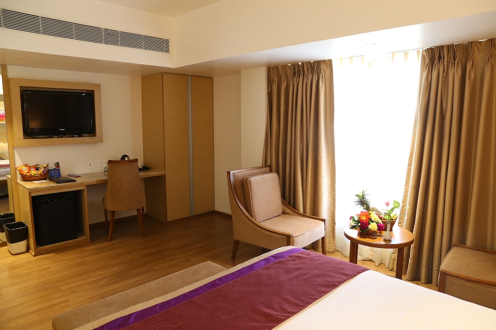 Rivera Sarovar Portico, Ahmedabad 16/25