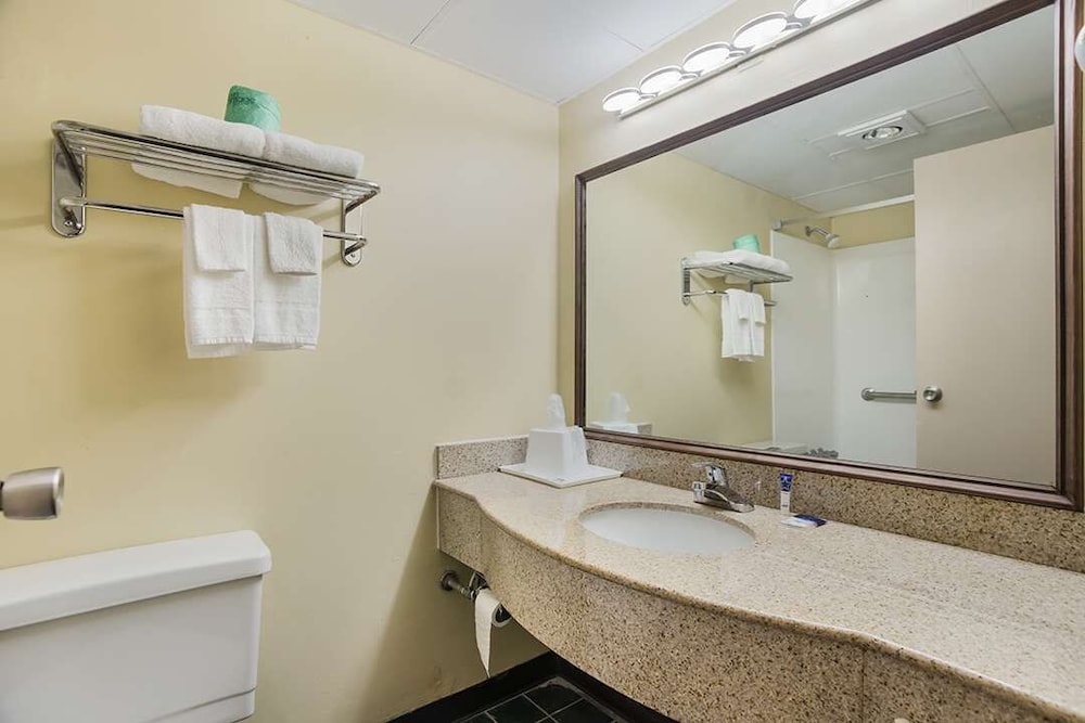 غرفة بسرير كينج، Americas Best Value Inn Tulsa at I-44 7/7